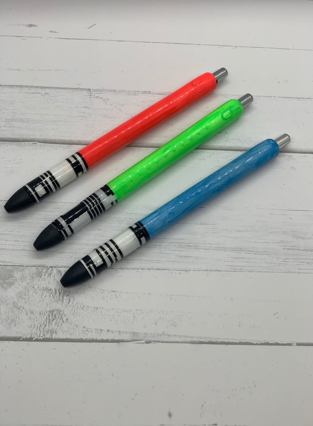 Lightsaber Pen- Glow in the dark – HR Crafting